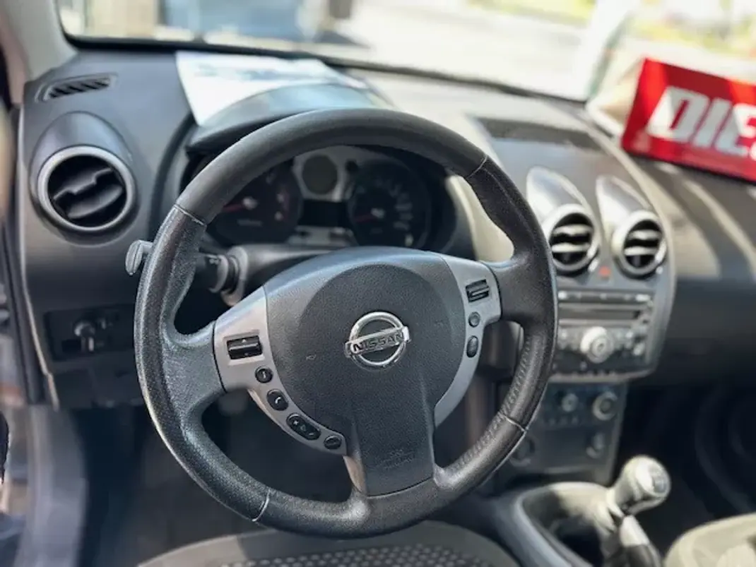 Nissan Qashqai 2008 - 7990 EUR, 150000 km - 150000km - foto 3 de 7
