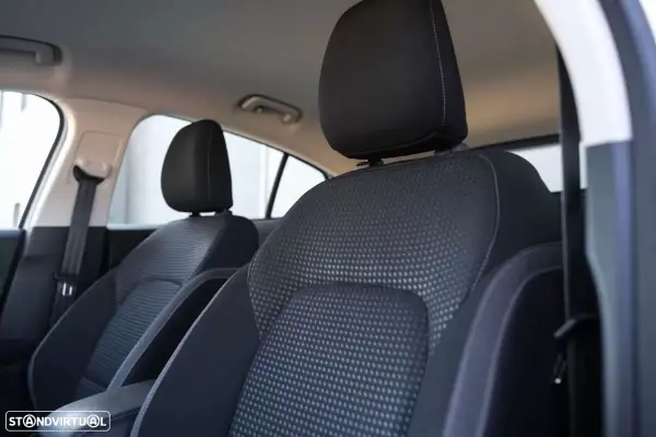 Ford Focus 1.8 TDCI 2020 - 14999 EUR, 139000 km - AUTO.MOTO.pt - 139000km - foto 18 de 23