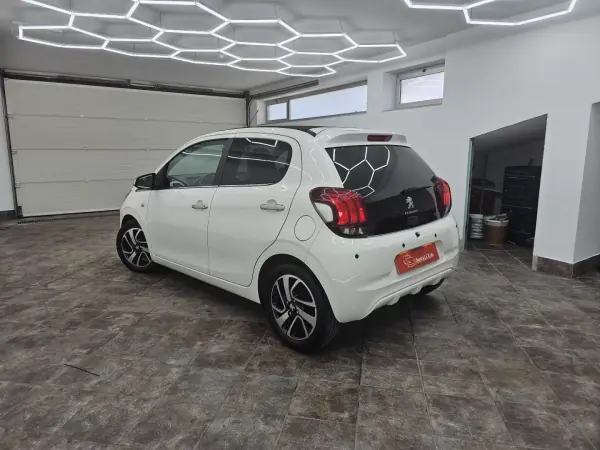 Peugeot 108 2015 - 8650 EUR, 88563 km - AUTO.MOTO.pt - 88563km - foto 8 de 53