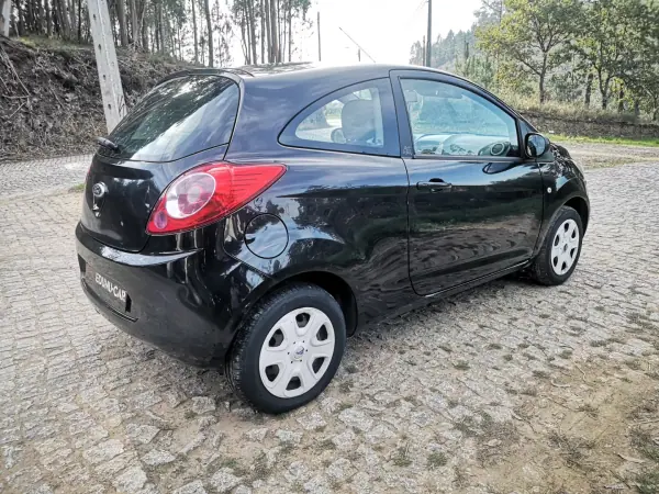Ford KA 2012 - 5500 EUR, 190000 km - AUTO.MOTO.pt - 190000km - foto 4 de 18