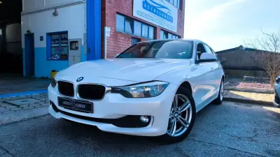 BMW 318 2015 - 12900 EUR, 195000 km - AUTO.MOTO.pt - 195000km - foto 8 de 20