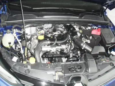 Renault Clio 2021 - 14950 EUR, 8700 km - AUTO.MOTO.pt - 8700km - foto 4 de 10