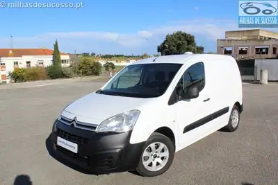 Citroën BERLINGO 1.6 BLUE HDI (Fibrada) 3L 100 CV 2018 - 10500 EUR, 186000 km - AUTO.MOTO.pt - 186000km - foto 17 de 18