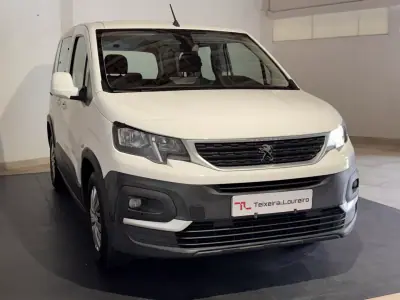 Peugeot Rifter 2019 - 18750 EUR, 92579 km - AUTO.MOTO.pt - 92579km - foto 3 de 22