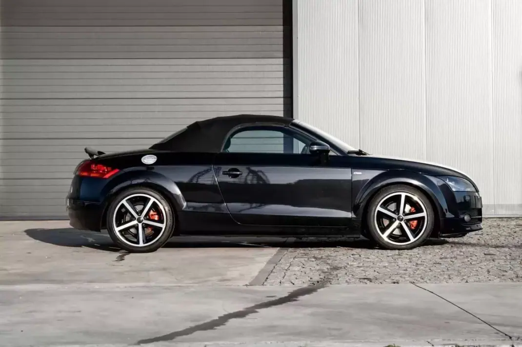 Audi TT Roadster 2008 - 14999 EUR, 240000 km - AUTO.MOTO.pt - 240000km - foto 25 de 29