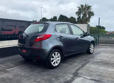 Mazda 2 2008 — foto 4 de 11