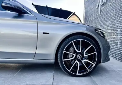 Mercedes-Benz C 300 2020 - 23990 EUR, 172500 km - foto 3 de 16