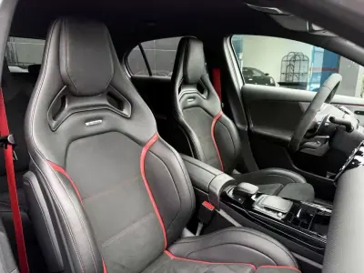 Mercedes-Benz A 45 AMG 2020 - 49000 EUR, 110000 km - AUTO.MOTO.pt - 110000km - foto 9 de 18