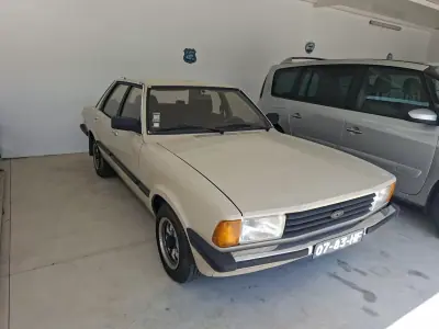 Ford Taunus 1996 - 4950 EUR, 34043 km - AUTO.MOTO.pt - 34043km - foto 2 de 9