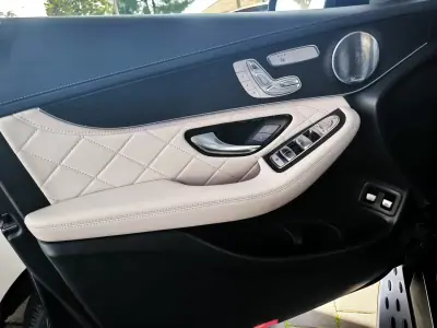 Mercedes-Benz GLC 220 2020 - 38950 EUR, 249800 km - AUTO.MOTO.pt - 249800km - foto 42 de 64