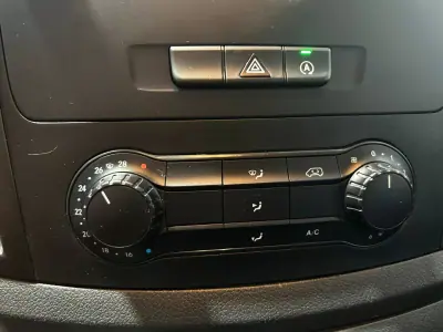 Mercedes-Benz Vito 2021 - 14500 EUR, 160000 km - 160000km - foto 19 de 24