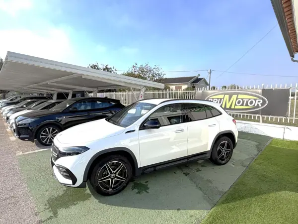 Mercedes-Benz EQA 2021 — foto 3 de 18