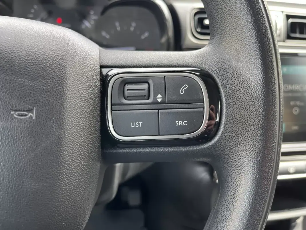 Citroën C3 2019 - 8750 EUR, 123000 km - AUTO.MOTO.pt - 123000km - foto 18 de 48