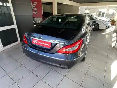 Mercedes-Benz CLS 250 2011 - 18500 EUR, 199900 km - AUTO.MOTO.pt - 199900km - foto 2 de 43