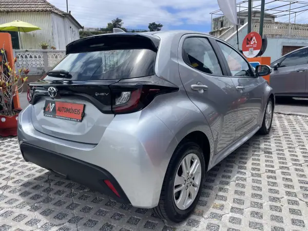 Toyota Yaris 2024 - 23500 EUR, 63319 km - AUTO.MOTO.pt - 63319km - foto 7 de 12
