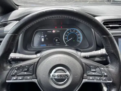 Nissan Leaf 2020 - 14500 EUR, 70000 km - AUTO.MOTO.pt - 70000km - foto 10 de 14