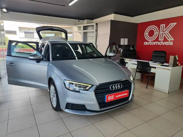 Audi A3 Sportback 2018 - 15500 EUR, 170000 km - 170000km - foto 19 de 36