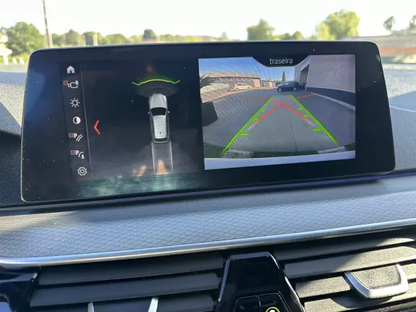 BMW 520 2018 - 28000 EUR, 217000 km - AUTO.MOTO.pt - 217000km - foto 46 de 67