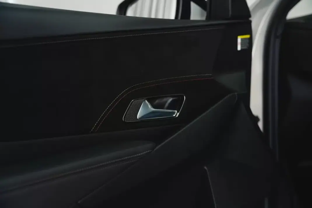 DS DS7 2024 - 30950 EUR, 21888 km - 21888km - foto 12 de 39