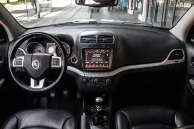 Fiat Freemont 2015 - 9990 EUR, 203244 km - 203244km - foto 29 de 35