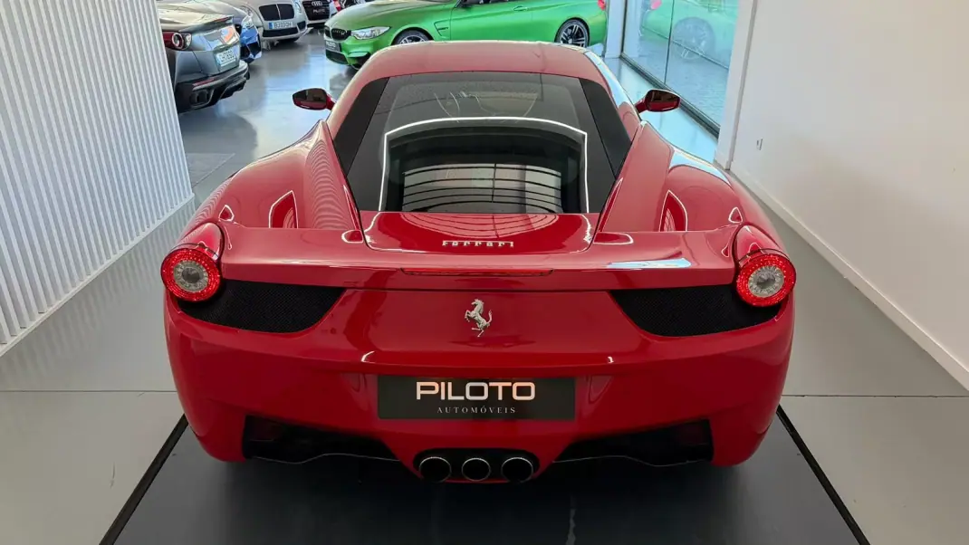 Ferrari 458 Italia 2012 - 214999 EUR, 93159 km - 93159km - foto 8 de 25