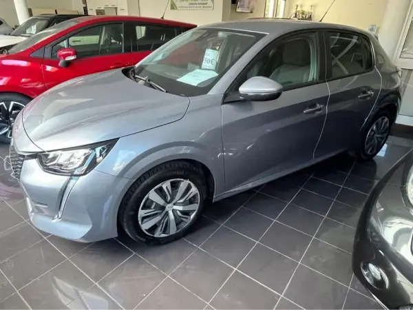 Peugeot 208 2020 - 15950 EUR, 33300 km - AUTO.MOTO.pt - 33300km - foto 2 de 6