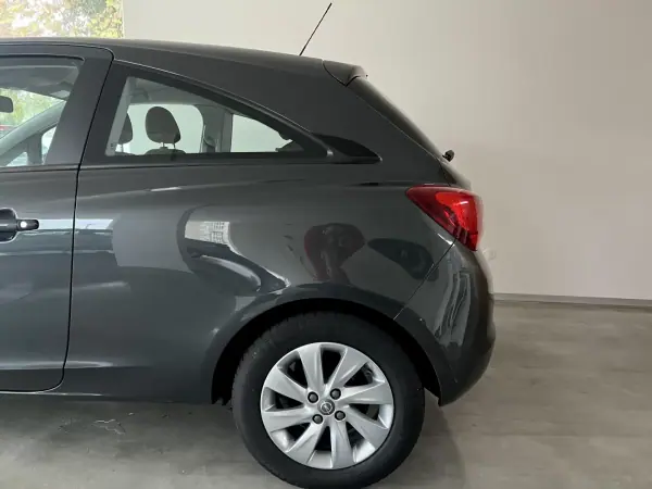 Opel Corsa 2017 - 7250 EUR, 128500 km - AUTO.MOTO.pt - 128500km - foto 18 de 64