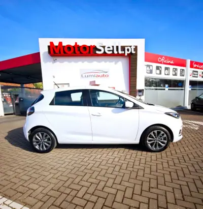 Renault Zoe 2020 - 15600 EUR, 92000 km - AUTO.MOTO.pt - 92000km - foto 7 de 10