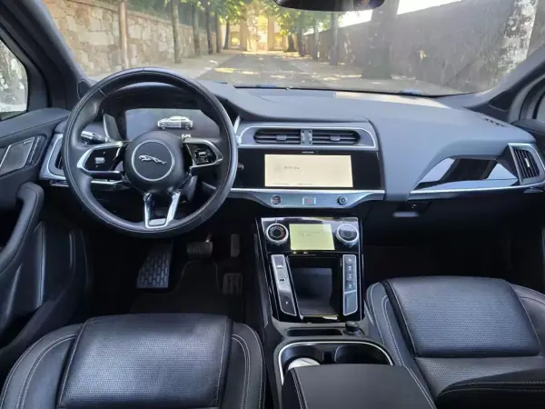 Jaguar I-Pace 2020 - 24499 EUR, 128765 km - AUTO.MOTO.pt - 128765km - foto 40 de 41