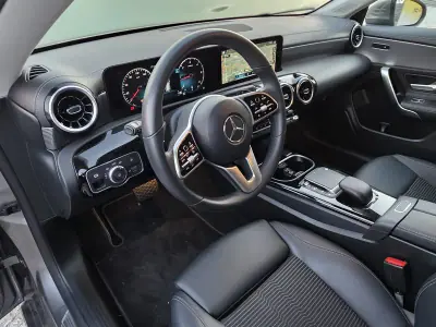 Mercedes-Benz CLA 180 2022 - 25900 EUR, 146000 km - AUTO.MOTO.pt - 146000km - foto 9 de 17