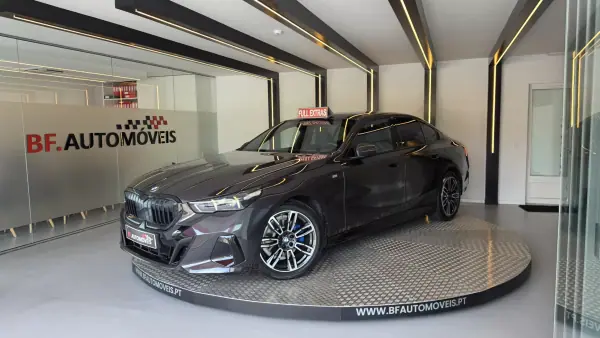 BMW 520 2023 - 49900 EUR, 46079 km - AUTO.MOTO.pt - 46079km - foto 2 de 60