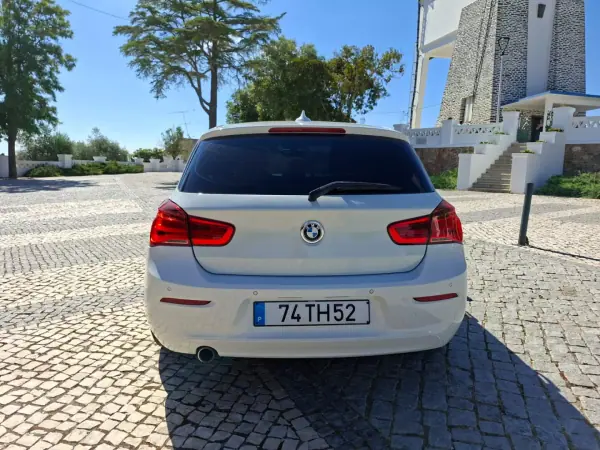 BMW 116 2017 - 13750 EUR, 204041 km - 204041km - foto 6 de 24