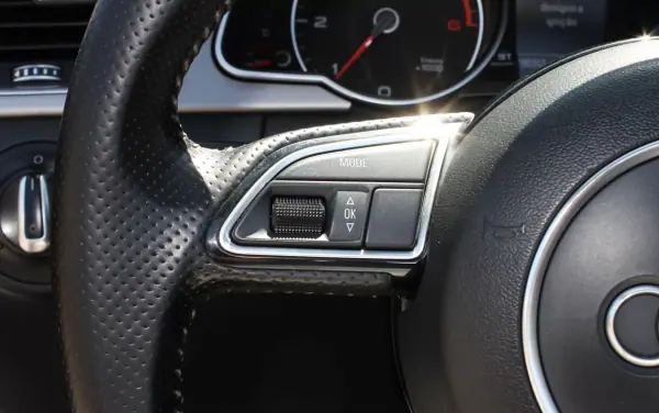 Audi A5 Cabrio 2013 - 19400 EUR, 190000 km - 190000km - foto 30 de 34
