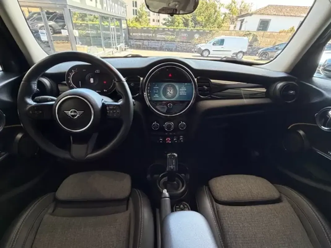 MINI One 2022 - 21900 EUR, 61449 km - AUTO.MOTO.pt - 61449km - foto 10 de 12
