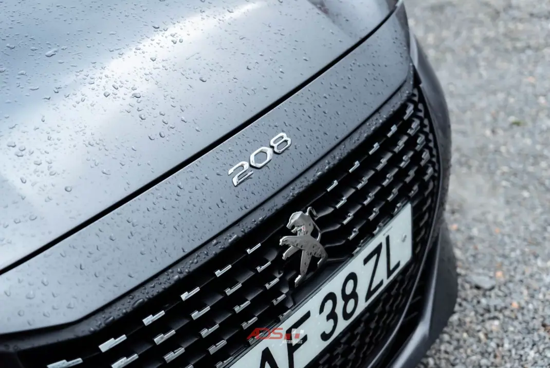 Peugeot 208 2021 - 10990 EUR, 57000 km - 57000km - foto 4 de 18