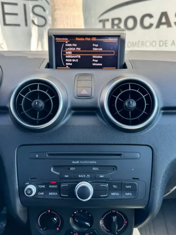 Audi A1 Sportback 2012 - 14990 EUR, 131815 km - AUTO.MOTO.pt - 131815km - foto 11 de 27