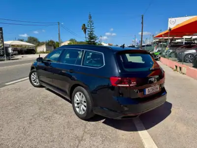 Volkswagen Passat Variant 2021 - 24950 EUR, 123074 km - AUTO.MOTO.pt - 123074km - foto 4 de 10