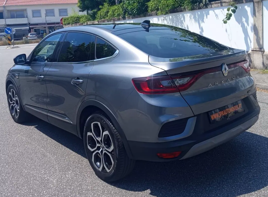 Renault Arkana 2022 - 22990 EUR, 38600 km - 38600km - foto 5 de 19