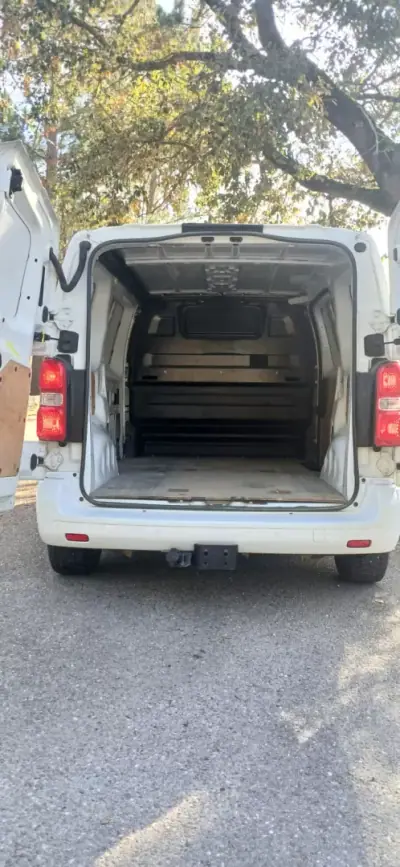 Citroën Jumpy 2018 - 180 EUR, 123 km - AUTO.MOTO.pt - 123km - foto 4 de 5
