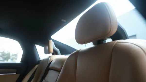 Volvo S90 2016 - 24750 EUR, 266000 km - AUTO.MOTO.pt - 266000km - foto 31 de 50