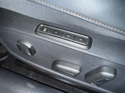 Cupra Formentor 2021 - 29900 EUR, 69200 km - AUTO.MOTO.pt - 69200km - foto 18 de 37