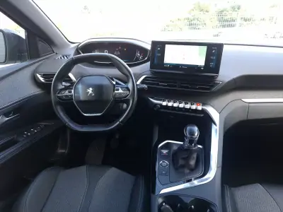 Peugeot 3008 2023 - 18990 EUR, 64989 km - 64989km - foto 12 de 18