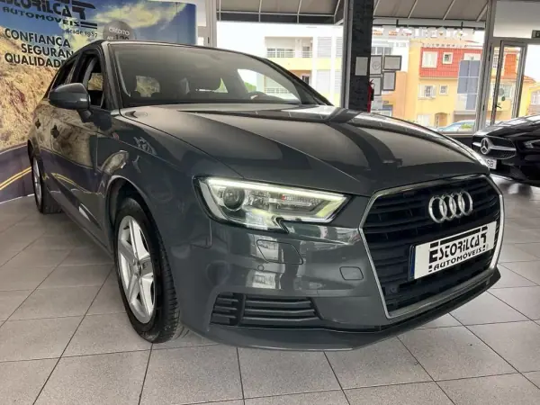 Audi A3 Sportback 2019 - 17900 EUR, 104914 km - AUTO.MOTO.pt - 104914km - foto 2 de 21