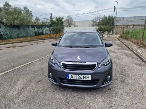Peugeot 108 2021 - 11000 EUR, 62048 km - AUTO.MOTO.pt - 62048km - foto 5 de 32
