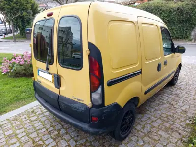 Renault KANGOO 1.9D 1999 - 2490 EUR, 243819 km - AUTO.MOTO.pt - 243819km - foto 4 de 9