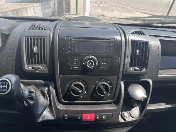 Peugeot Boxer 2013 - 18500 EUR, 96000 km - AUTO.MOTO.pt - 96000km - foto 14 de 14