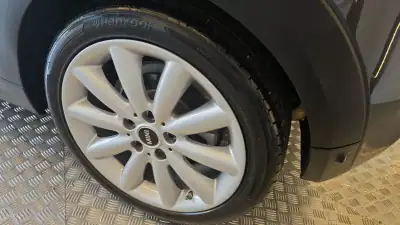 MINI Cooper 2019 - 25500 EUR, 96321 km - AUTO.MOTO.pt - 96321km - foto 34 de 53