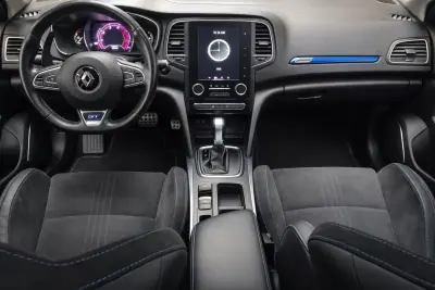 Renault Mégane 2018 - 15900 EUR, 173244 km - AUTO.MOTO.pt - 173244km - foto 5 de 9