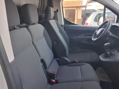 Citroën Berlingo 2020 - 12950 EUR, 97500 km - AUTO.MOTO.pt - 97500km - foto 7 de 7