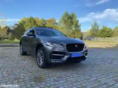 Jaguar F-Pace 2017 - 22500 EUR, 160000 km - AUTO.MOTO.pt - 160000km - foto 3 de 14